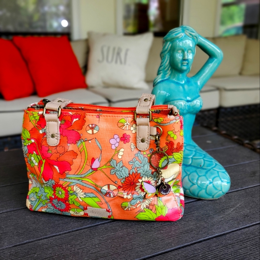 Sakroots Peace Handbag CUTE!